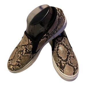 ANNA SLICK SLIP ON SNEAKERS Size 8.5